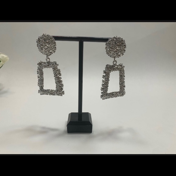 Jewelry - Square Drop Pendant Earrings NWT